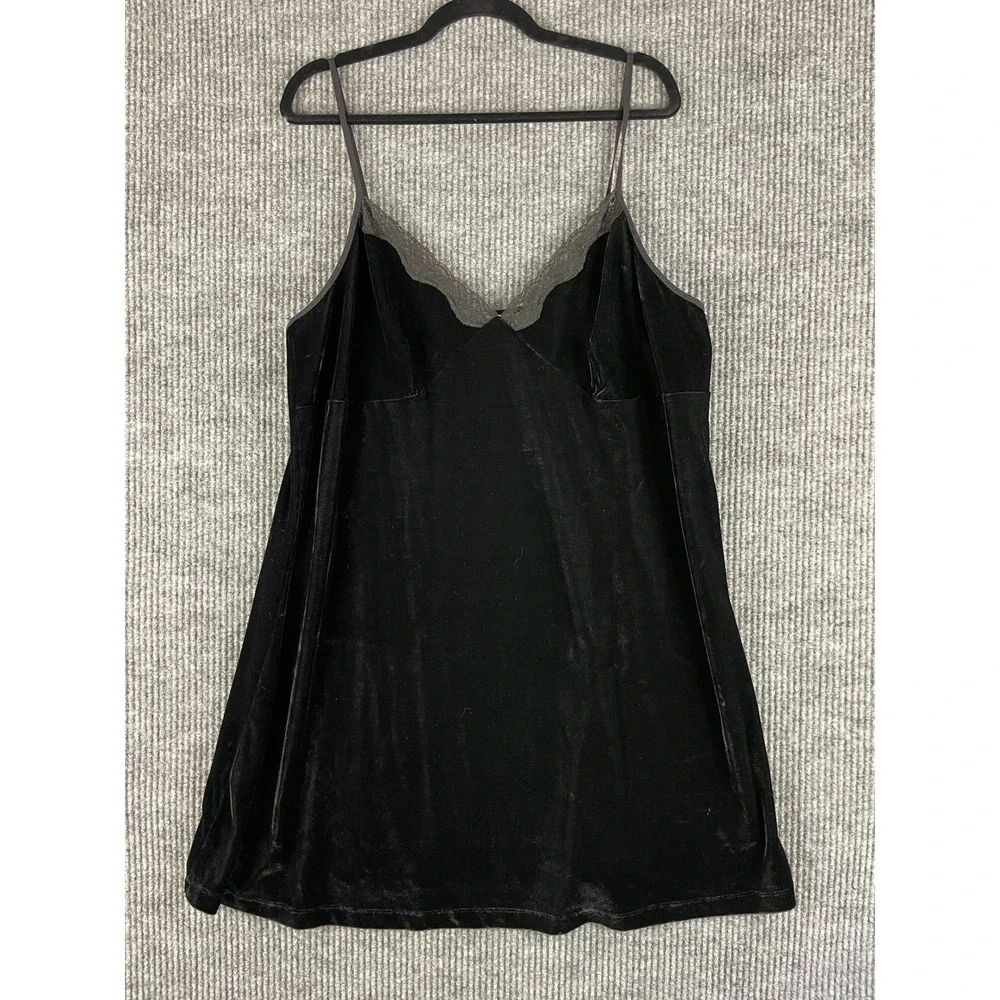 Y2K Whimsigoth Black Velour Lace Slip Nightgown Plus 3X Secret Treasures